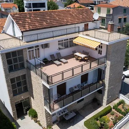 Goran Center Апартаменты *