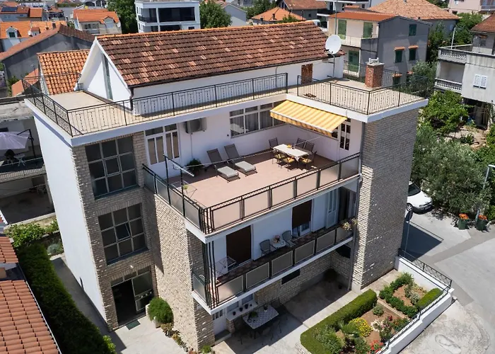 Goran Center Appartement *