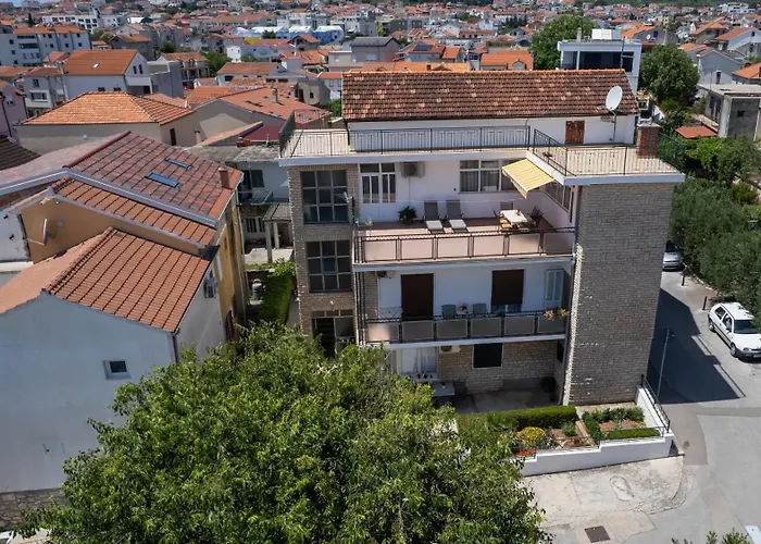 Goran Center Appartement *